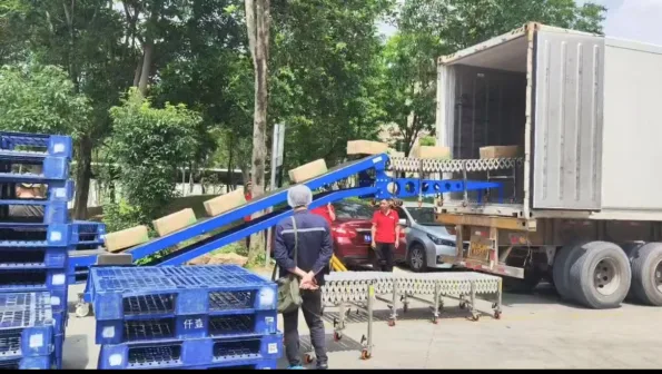 Hydraulic Conveyor Loading Goods (2)