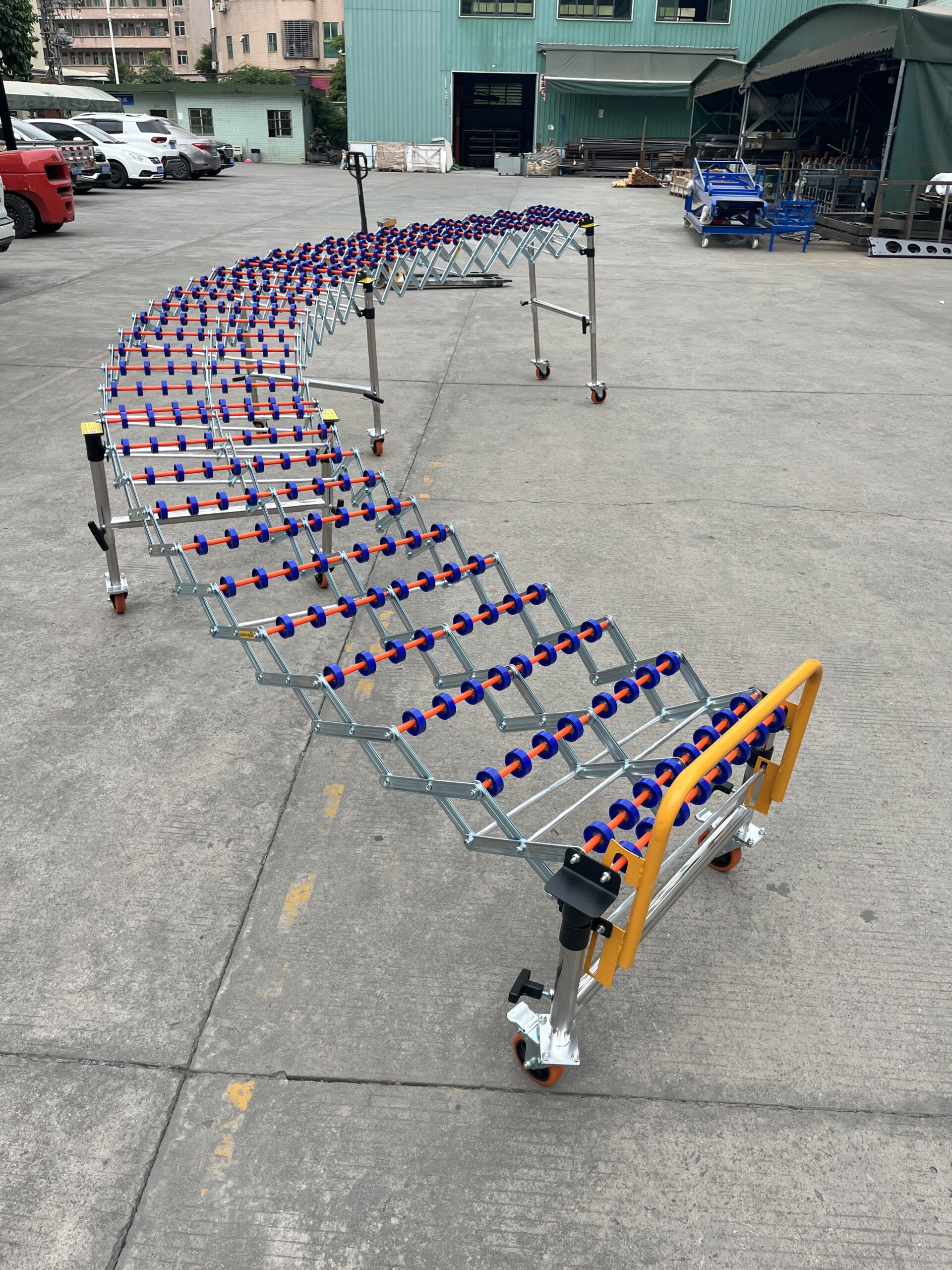 Gravity Skate Wheel Conveyor