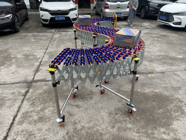 Gravity Skate Wheel Conveyor