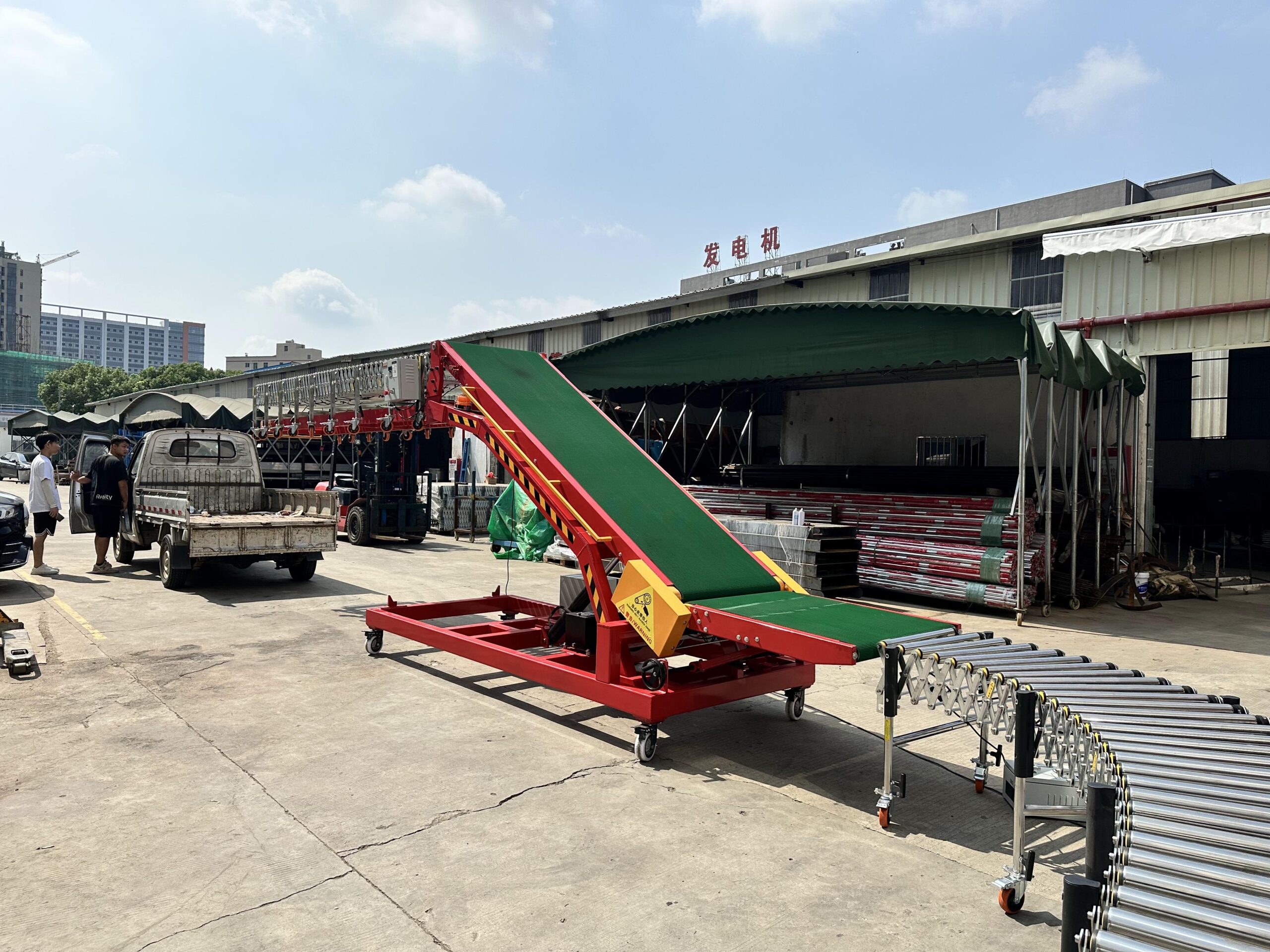 Hydraulic Conveyor - Large