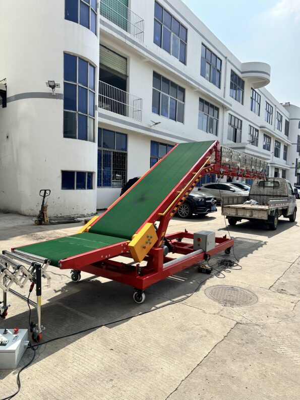 Hydraulic Conveyor - Large