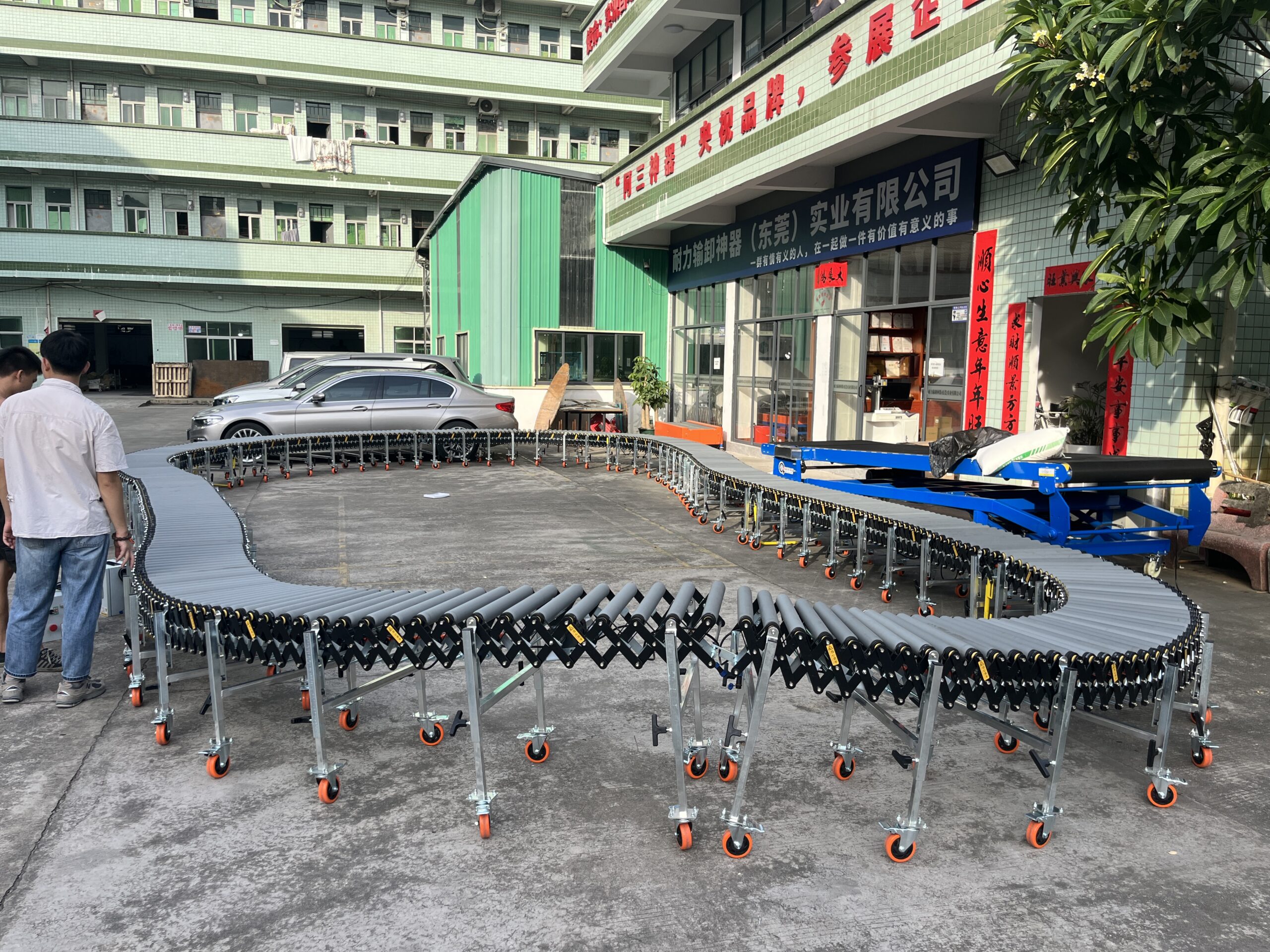 Powered Rubber Roller Conveyor - Multi-wedge Belt Driven