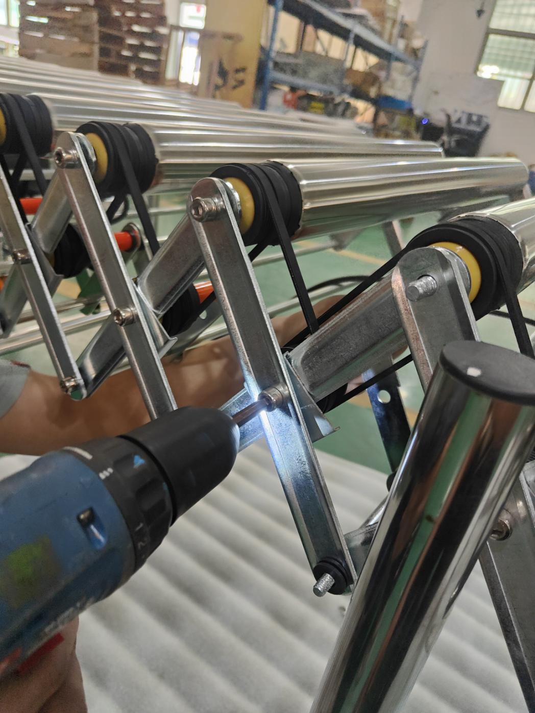 3. Remove retractable screw and change belt