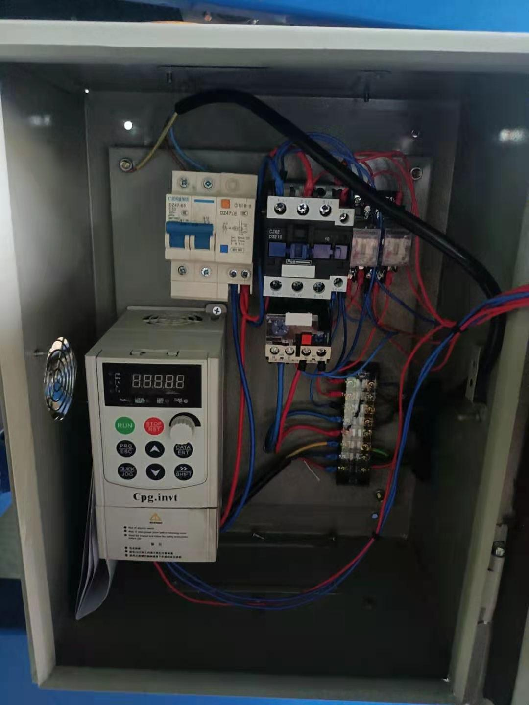Electric Control Box of Hydraulic Conveyor - Inside - 1