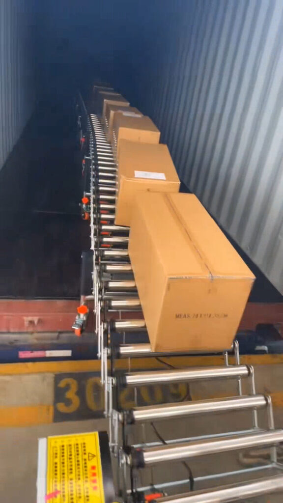 Carton Boxes Loading Solution with Powered Roller Conveyor