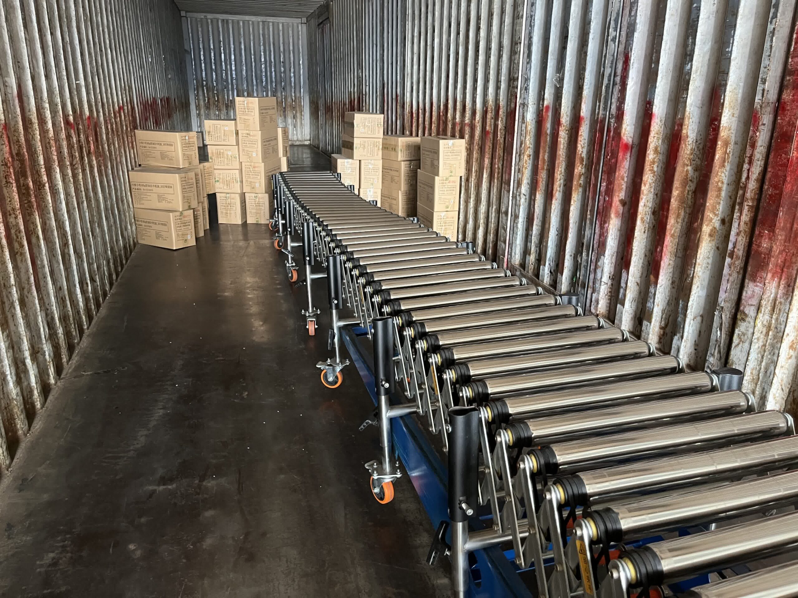 Medium Hydraulic Conveyor and Roller Conveyor - the Roller Conveyors Used Inside the Truck Bed